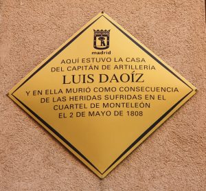 Placa en la casa donde falleció Daoiz.